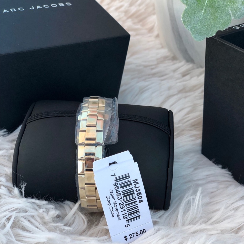 Marc Jacobs Women’s “The Jacobs” Gold Watch - Picture 2 of 8